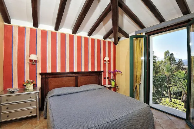1 Bedroom, Panoramic, King Bed, Pool View, Arbatasar 2/3