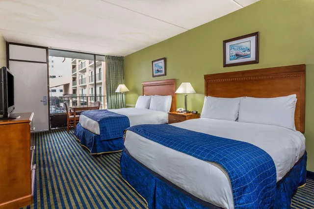 غرفة رباعية لذوي الإعاقة، Days Inn By Wyndham Virginia Beach At The Beach 1/1