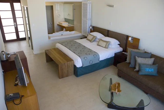 Superior, King Bed, Mantarays Ningaloo Beach Resort 4/5