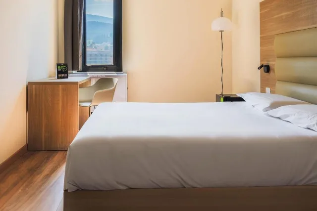 غرفة قياسية مزدوجة، B&B HOTEL Fabriano Janus 6/6