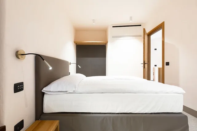 غرفة عائلية بسرير كوين مع أريكة، Curt di Clement Eco Mobility Hotel 5/6