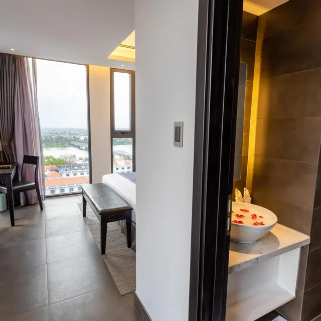 جناح عائلي، White Lotus hotel Hue 8/10