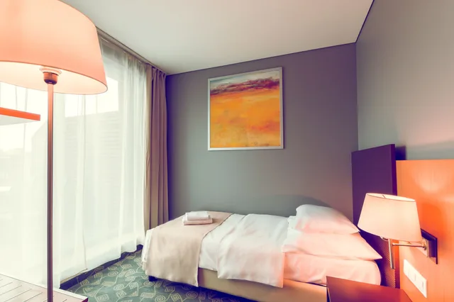 غرفة سوبيريور ثلاثية بسريرين كينج وسرير فردي بشرفة، Museum Hotel Budapest 7/10