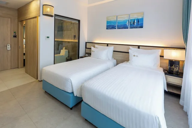 غرفة ديلوكس بسرير كينج بإطلالة على المدينة، Odin Hotel Quy Nhon 4/7