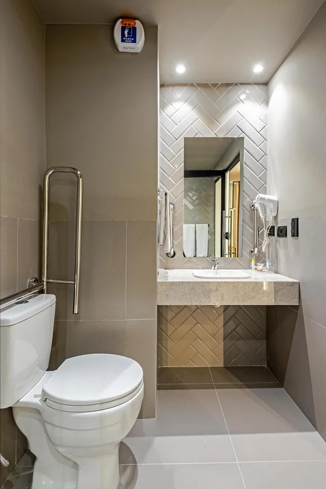 غرفة لذوي الإعاقة، Slim Hotel Curitiba Alto da XV 9/10