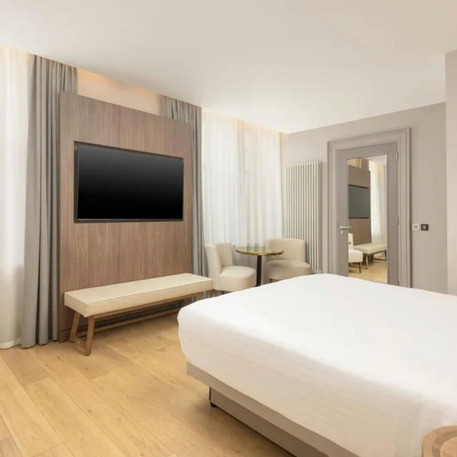 Heritage, King Bed، AC Hotel by Marriott Glasgow 7/10