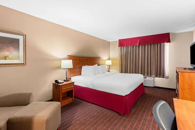 غرفة بسرير كينج، Quality Inn Blackwell I-35 3/3