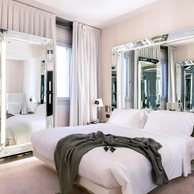 Superior, Double Bed, Palazzina Grassi 1/4