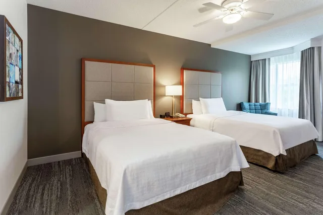 جناح بسرير كوين لذوي الإعاقة، Homewood Suites by Hilton Albany NY 1/2