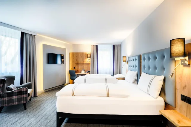 غرفة ثلاثية، Premier Inn Lindau Hotel 1/1