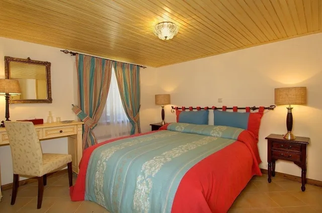 Suite, Queen and Twin Beds, Emotions Country Resort 1/1