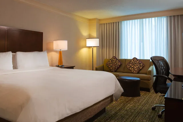 غرفة كلوب بسرير كينج، Washington Marriott At Metro Center 3/8