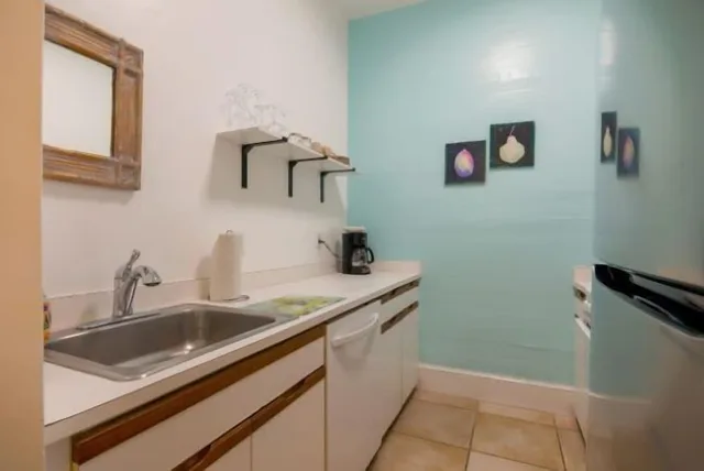Deluxe, Town House, King Bed, Sofa, Terrace، Ambrosia Key West 2/2