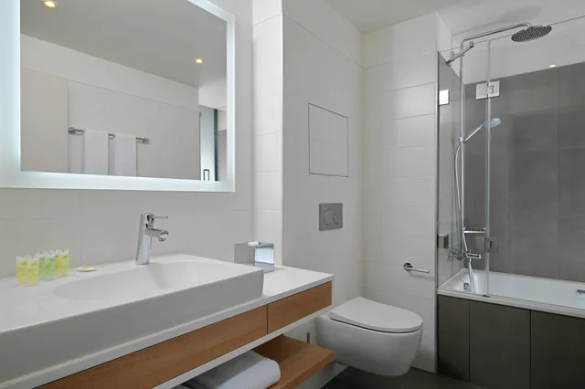 Suite, Queen Bed, Residence Inn Toulouse Blagnac 2/3