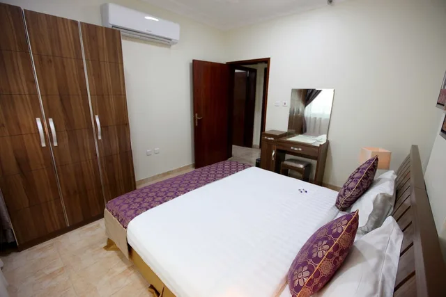 شقة بسرير مزدوج وسريرين منفصلين بغرفتي نوم، فندق برج العنوان(Enwan Suites Serviced Apartments) 2/10