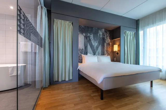 1 Bedroom, Suite, King Bed, RADISSON BLU METROPOL HOTEL, HELSINGBORG 2/10