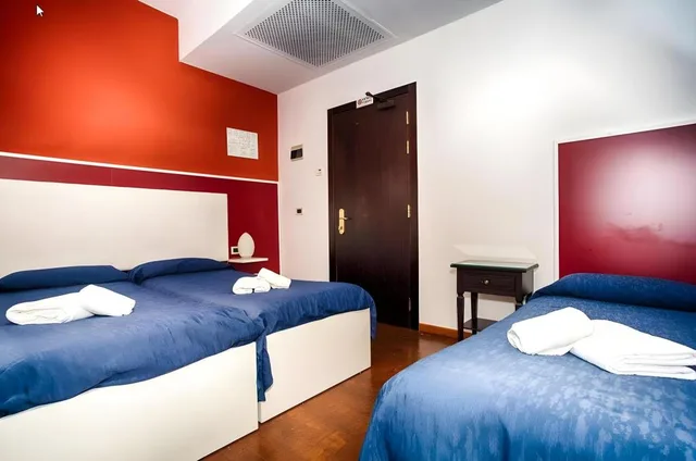 غرفة قياسية ثلاثية بثلاثة أسرّة، Hotel Trieste 9/10