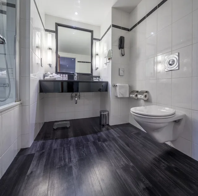 Standard, Radisson Blu Hotel, Leeds 8/8