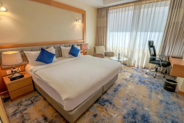 Standard, Commercial View، Golden Tulip Westlands Nairobi 6/10