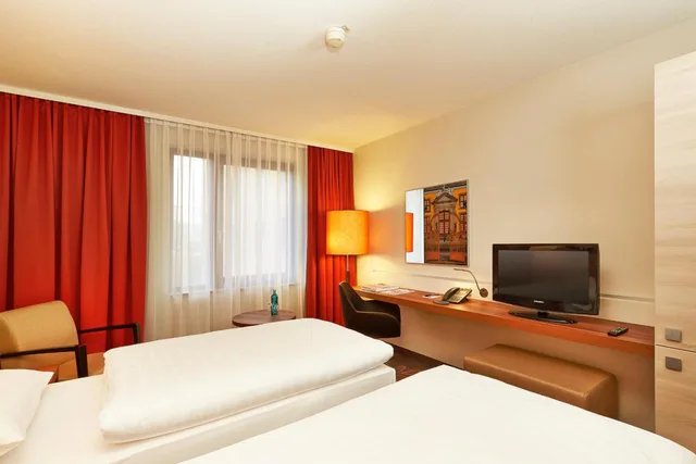 غرفة بسرير كينج، H+ HOTEL HANNOVER 2/6