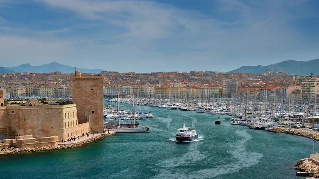Ruby Lilou Hotel Marseille by IHG، Marseille 03 36/42