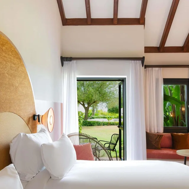 So Comfy, Family, SO/Sotogrande Spa & Golf Resort Hotel 4/10