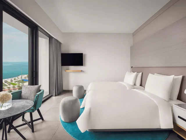 غرفة بريميوم بسريرين منفصلين، Movenpick Resort Al Marjan Island 2/6