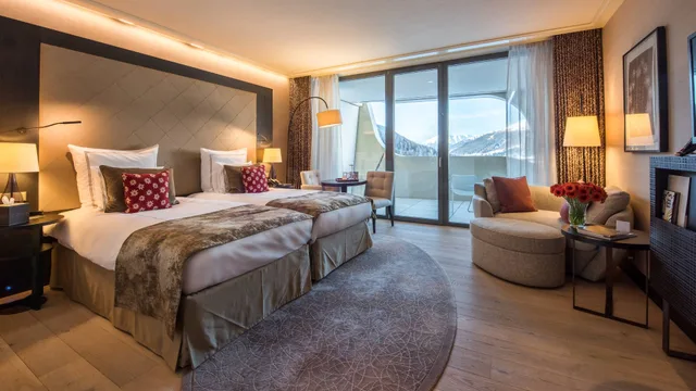 غرفة ديلوكس بانورامية بشرفة بإطلالة، AlpenGold Hotel 1/1