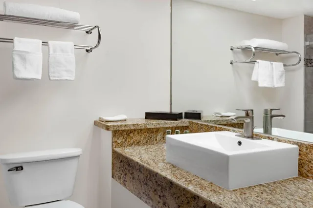 غرفة بسريرين مزدوجين، Days Inn By Wyndham Piedras Negras 6/6