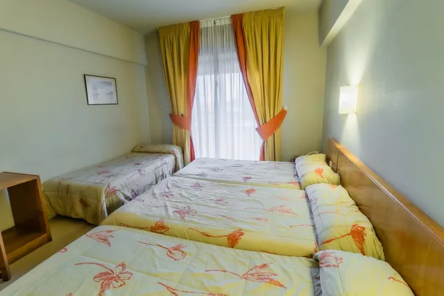 غرفة رباعية، Alhama Hotel 2/10