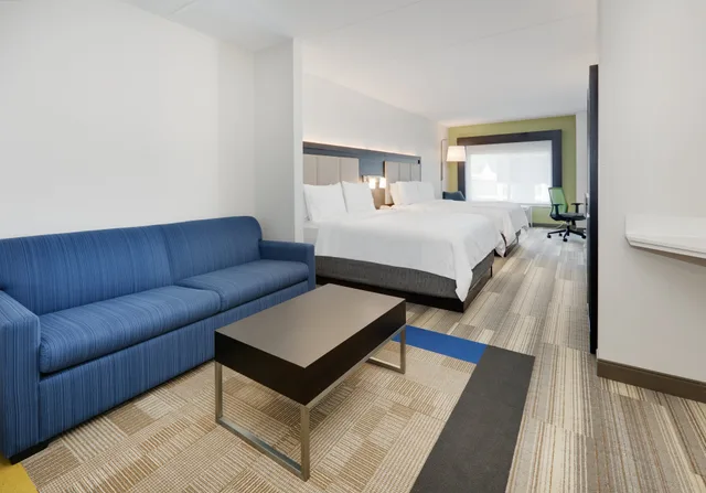 Suite, 2 Queen Beds, Holiday Inn Express Suites Dublin 1/2