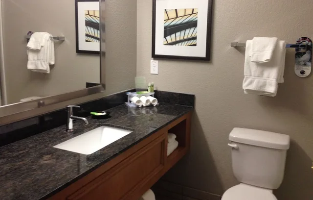غرفة قياسية بسريرين كوين، Holiday Inn Express And Suites Fraser Winter Park Area Formerly the Pinnacle Lodge 4/6