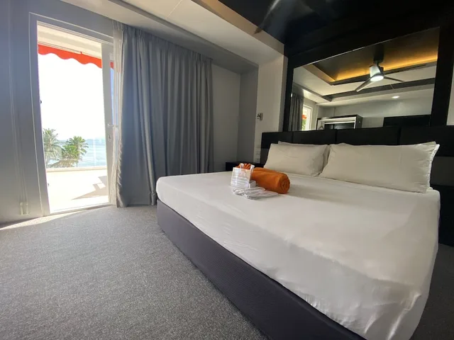 2 Bedrooms, Luxury, Villa, King and Twin Beds, Sofa, Lalaguna Villas Luxury Dive Resort & Spa 3/10