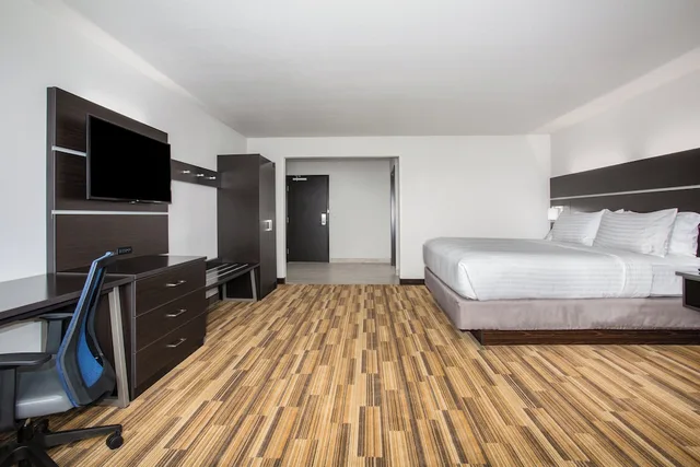 غرفة قياسية بسرير كينج، HOLIDAY INN EXPRESS & SUITES RAPID CITY - RUSHMORE SOUTH 5/9