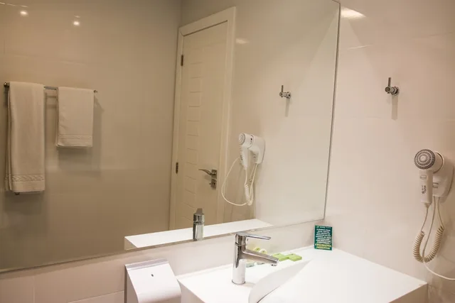 Suite, King Bed, Balcony, Reserva Praia Hotel 5/6