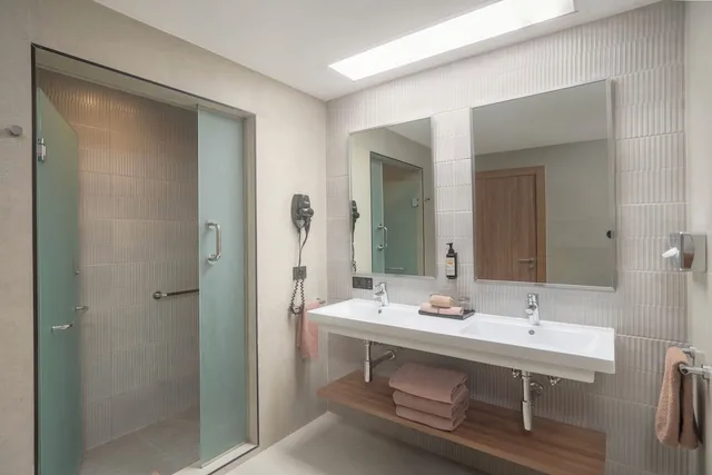 غرفة عائلية بسريرين مزدوجين بإطلالة على الحديقة بـ3 غرف نوم، RIU Flamingos - All Inclusive 6/7