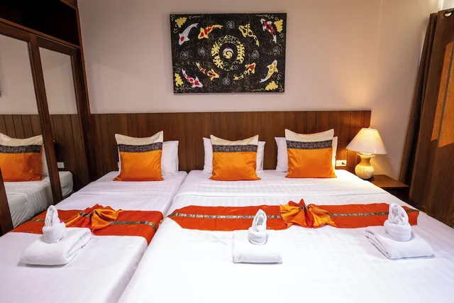 غرفة ثلاثية بسرير مزدوج وسرير فردي، Huen Jao Ban Hotel 7/10