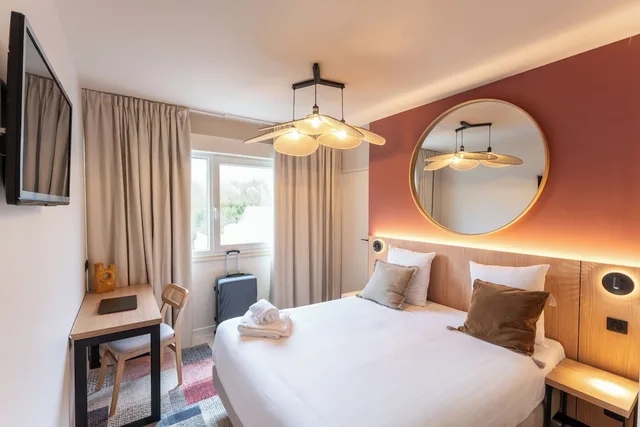 غرفة متصلة بسريرين منفصلين وسرير كينج، Brit Hotel Bourges L Olympia 3/7