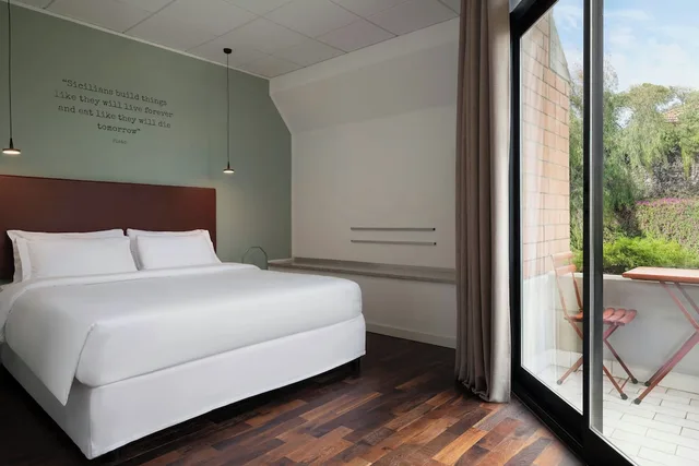 غرفة كلاسيكية بسرير كوين، Four Points By Sheraton Catania Hotel And Conference Center 2/10