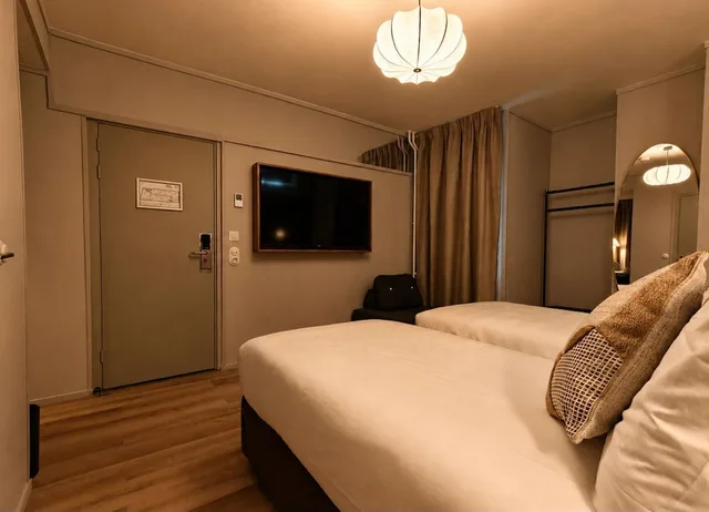 غرفة قياسية بسريرين منفصلين، France Hotel Amsterdam 5/9