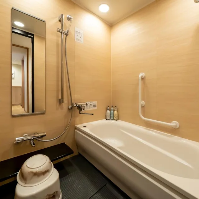غرفة يابانية عائلية، Hotel Monterey Himeji 3/5