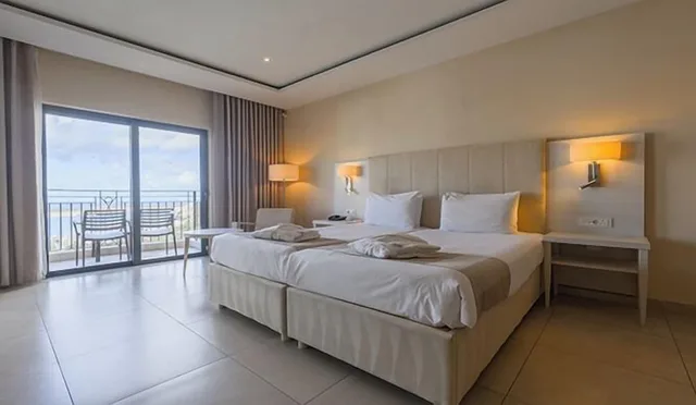 غرفة ديلوكس بسرير مزدوج أو سريرين منفصلين بإطلالة على الحديقة، Maritim Antonine Hotel and Spa Malta 4/10