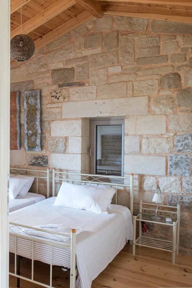 فيلا بسريرين منفصلين بإطلالة على البحر بمسبح خاص، Pantanassa Villas 3/10