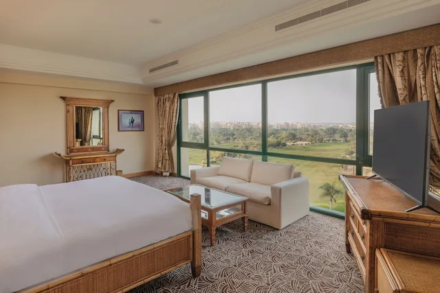 Duplex, Executive, Suite, King Bed, Hilton Pyramids Golf Resort 2/8