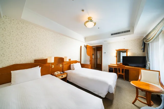 Select, Moderate, Twin Beds, with View، KOKO HOTEL Osaka Shinsaibashi 1/1