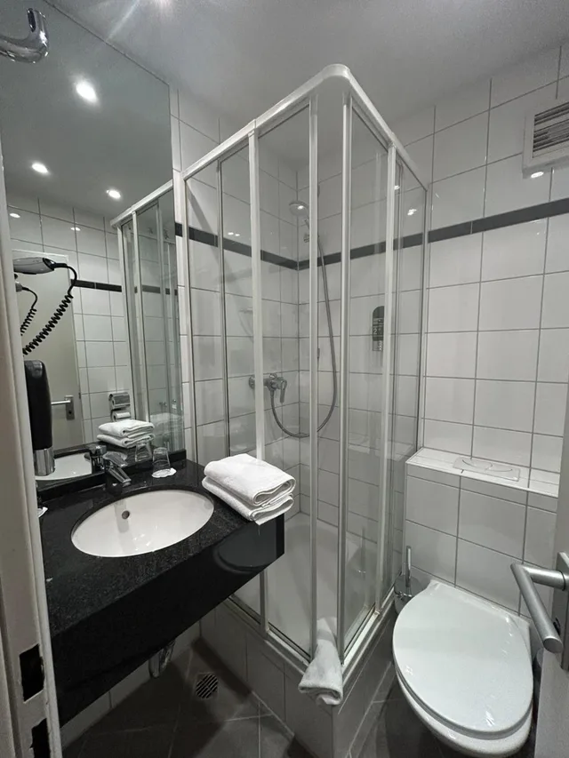 Superior, Studio, Hotel Medo Koln 5/6