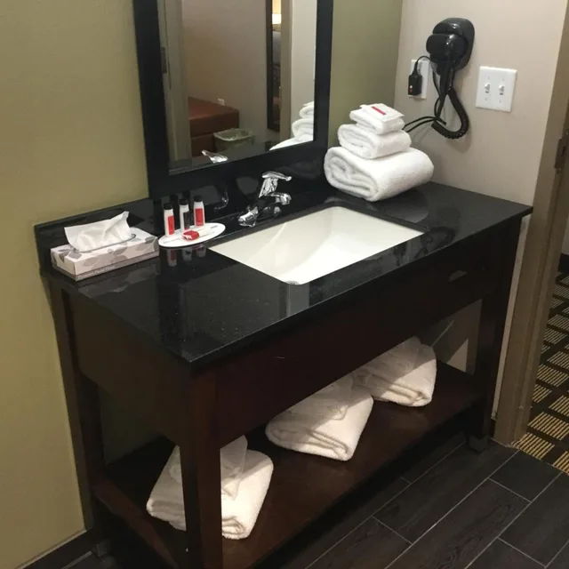 غرفة قياسية بسرير كوين لذوي الإعاقة، Garner Hotel Page - Lake Powell Area By IHG 10/10