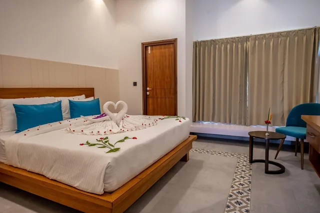 Superior, Sportico Resort Bangalore 1/3