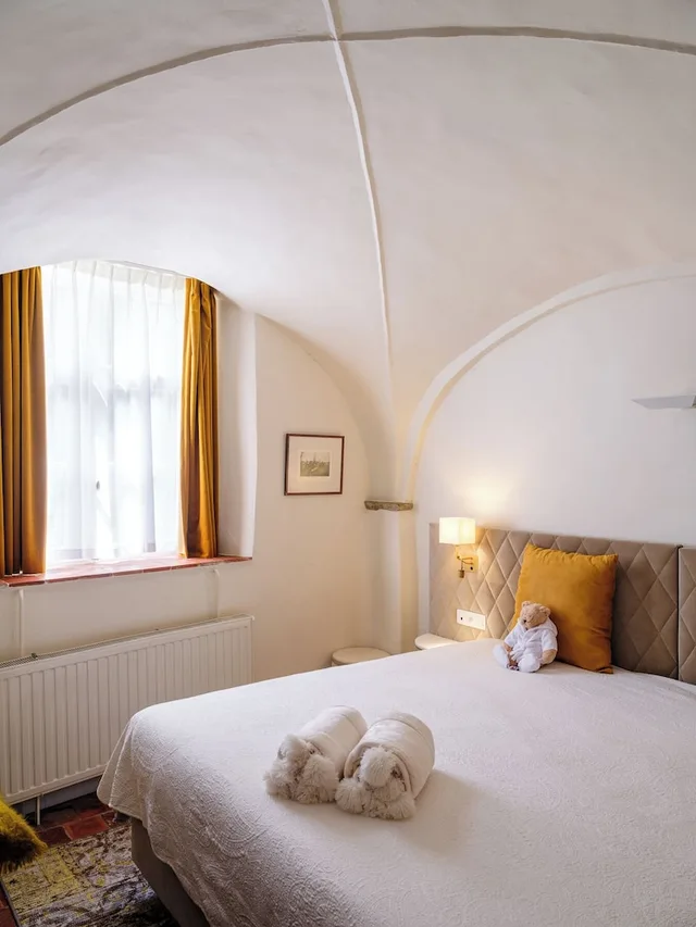 غرفة ديلوكس ثلاثية بسرير مزدوج وسرير فردي بإطلالة على القناة، Hotel Ter Brughe 1/8