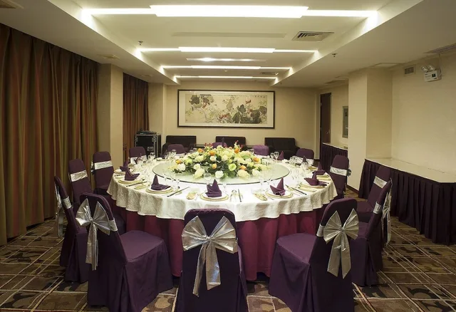 Holiday Inn Express Jinan Quancheng Square by IHG، جينان 44/50